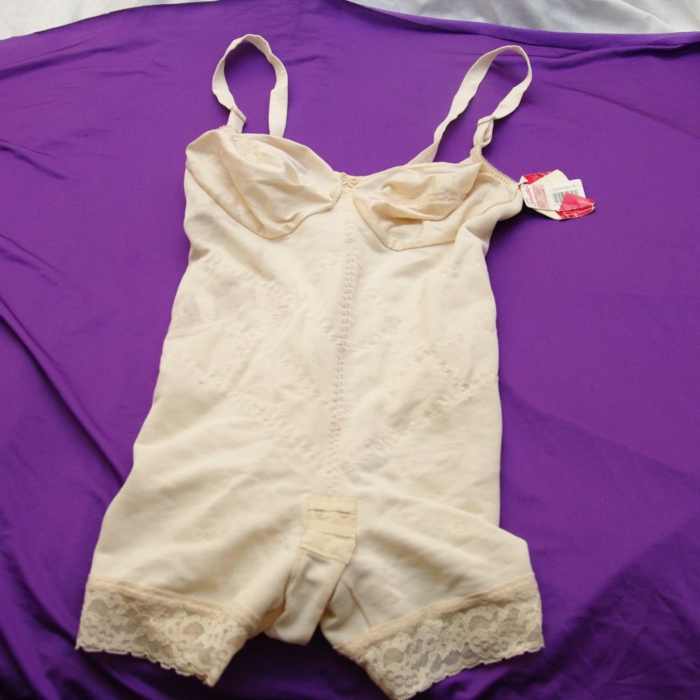 Vintage dead stock smoothie Silhouette 36C